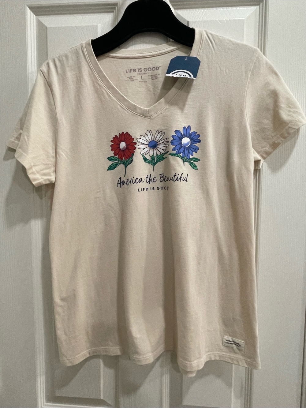 NWT Life is Good “America the Beautiful” Crusher Sz L Red White Blue Flowers